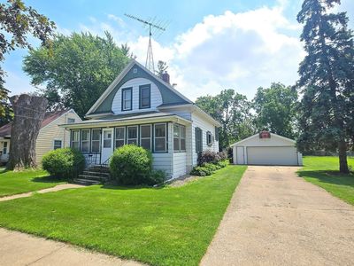 827 W 17th Ave, Oshkosh, WI, 54902