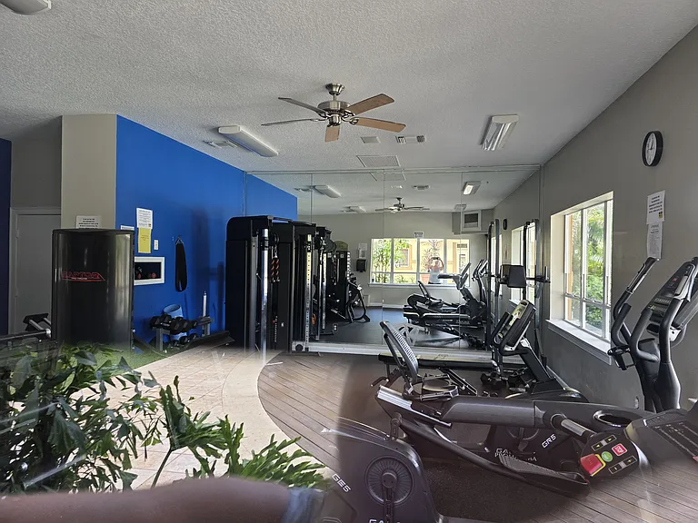 5610 Pinnacle Heights Cir #109 — Photo 23