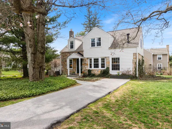 228 Dorset Rd, Devon, PA 19333