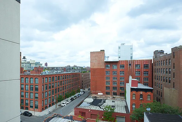 Rented by NY Casa Group | media 24