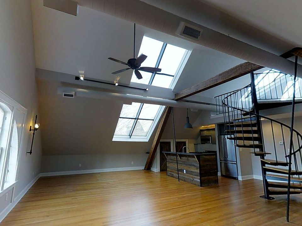1st image of 130 Regent St