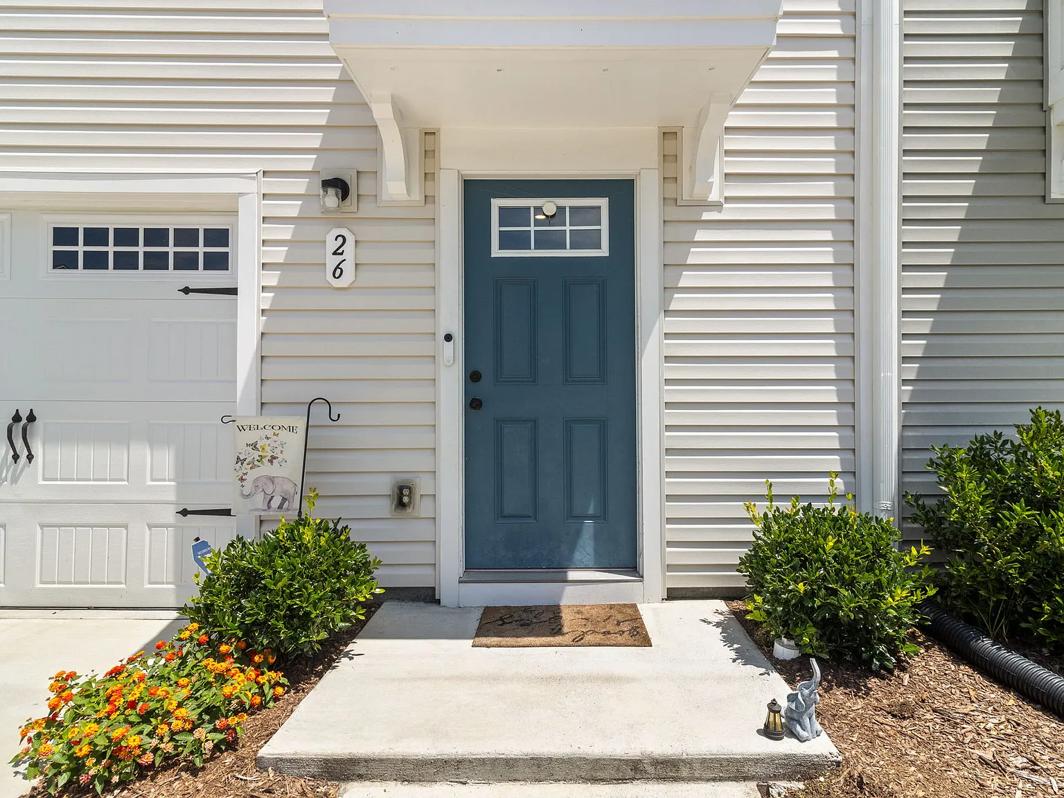 3 bed, 1576 sqft, $2,200 — Photo 2