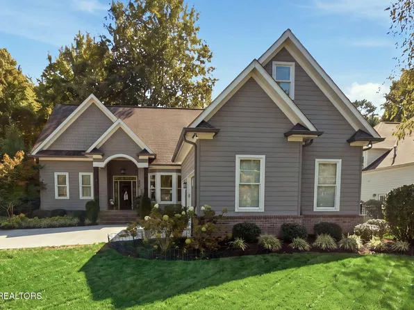6622 Cherry Dr, Knoxville, TN 37919