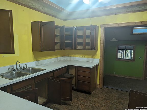 4th image of 214 W BOYER AVE