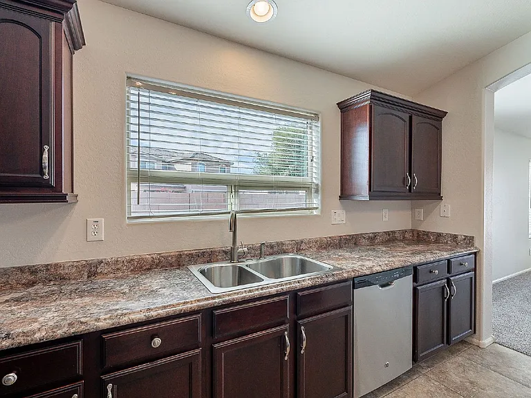 5054 S 235th Dr — Photo 10