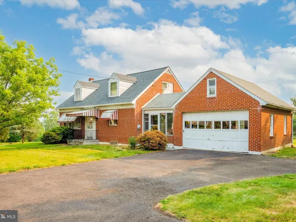 2513 Swamp Pike, Gilbertsville, PA 19525