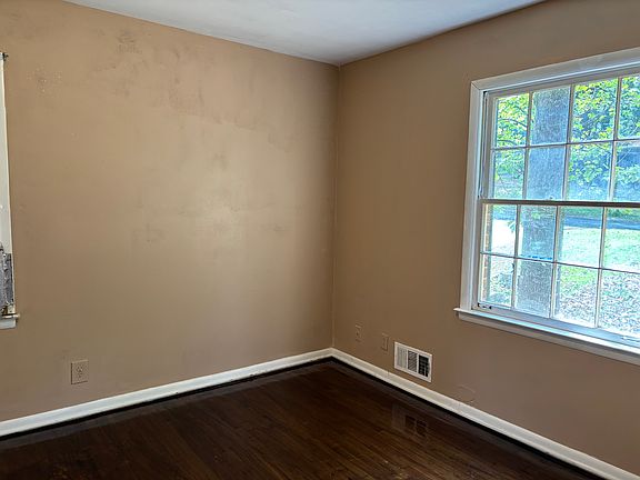 5th image of 2173 Newgate Dr