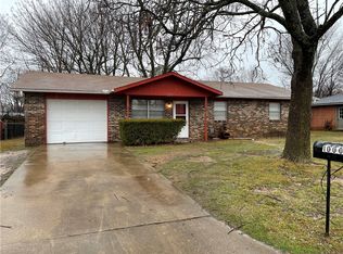 1000 Joye St, Springdale, AR 72762