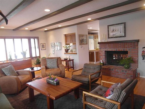 4th image of 7303 Alverstone Ave
