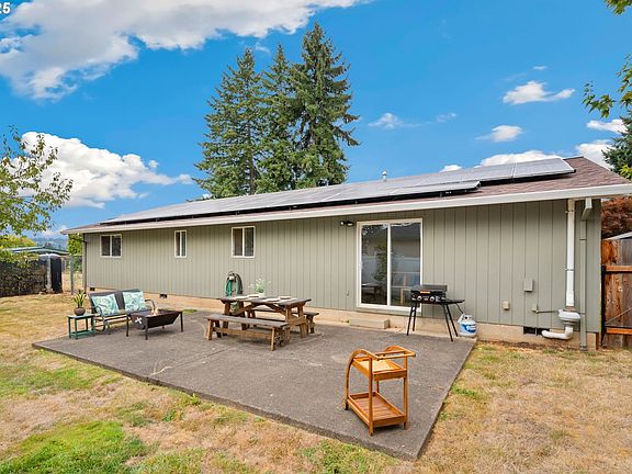 5th image of 17853 SE Candy Ln