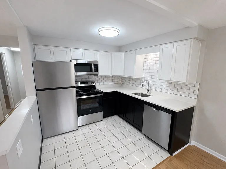 2-Bedroom (Unit 6)