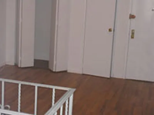 Rented by Eric Goodman Realty Corp | media 25