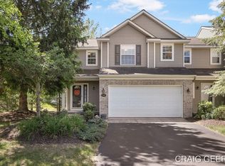 606 Abbey Mill Dr SE, Ada, MI 49301