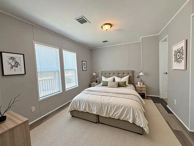 240 Creek Water Cir #402 — Photo 3