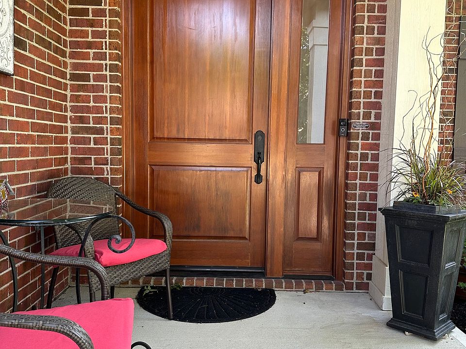 2nd image of 14477 Jeffrey Ct