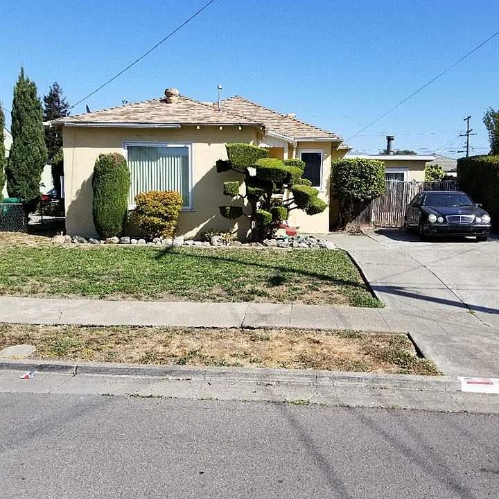 1st image of 234 S 18th St