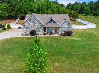 140 Shore Heights Dr, Inman, SC 29349