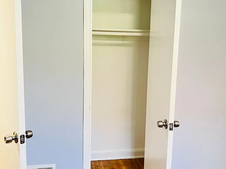 8717 Plymouth St — Photo 13