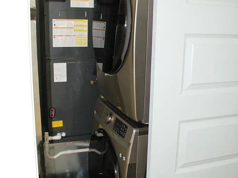 3017 Ridge Ave #B — Photo 17