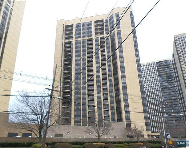 1st image of 800 Palisade Ave APT 1606