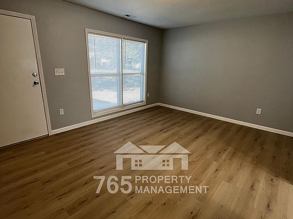 4th image of 2401 Shasta Dr