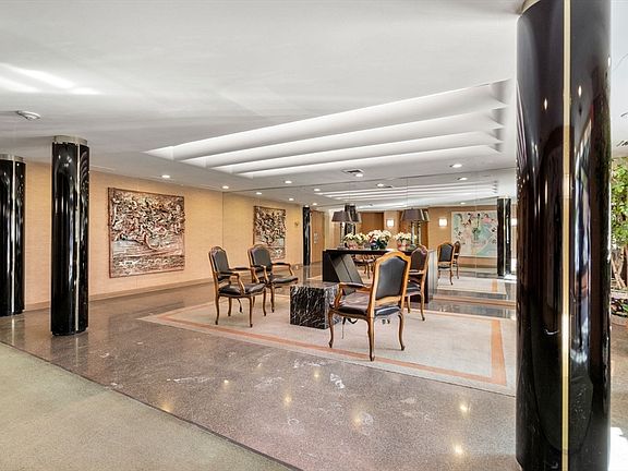 5th image of 1321 Worcester Rd APT 610