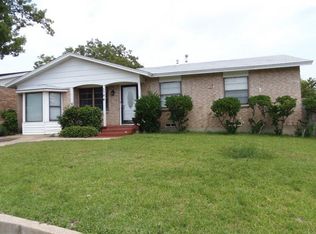 1129 Bridlewood Dr, Garland, TX 75040