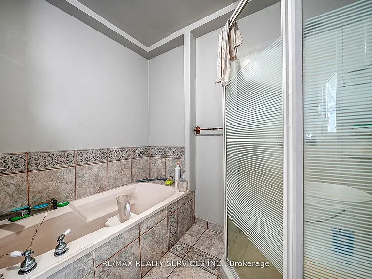 24 Norlan Ave — Photo 14