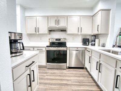 9910 Royal Ln APT 306, Dallas, TX, 75231