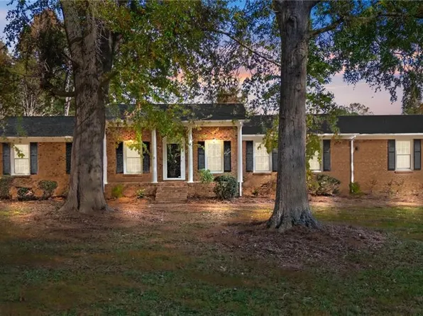 3405 Garrell St, Archdale, NC 27263