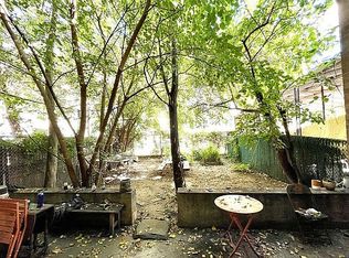 122 Linden St #R1, Brooklyn, NY 11221