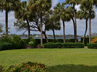 430 N Lake Way, Palm Beach, FL 33480