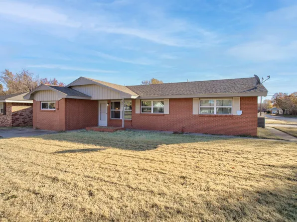 1442 22nd St, Woodward, OK 73801