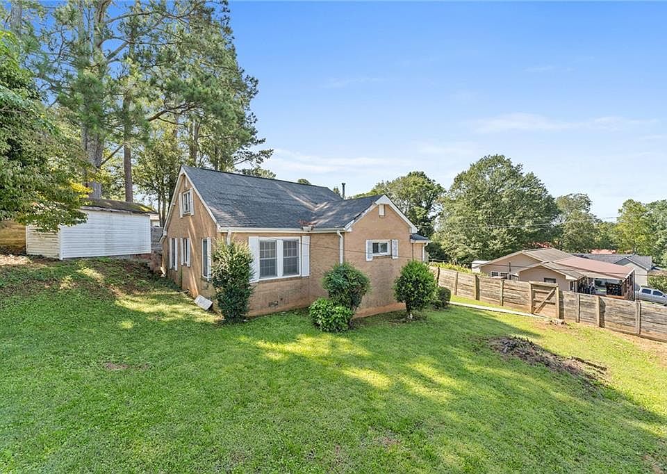 108 E B Ave, Easley, Sc 29640 