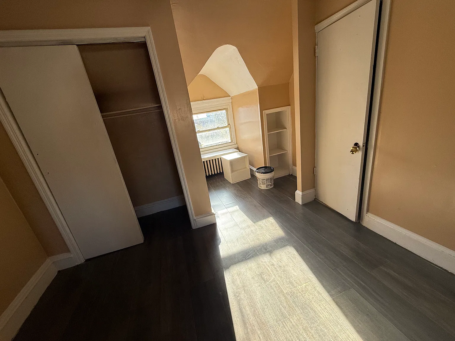 Studio, $800 — Photo 4