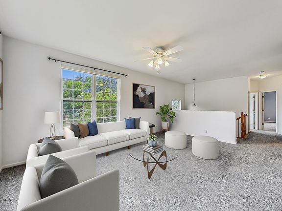 4th image of 742 Cherry Creek Dr
