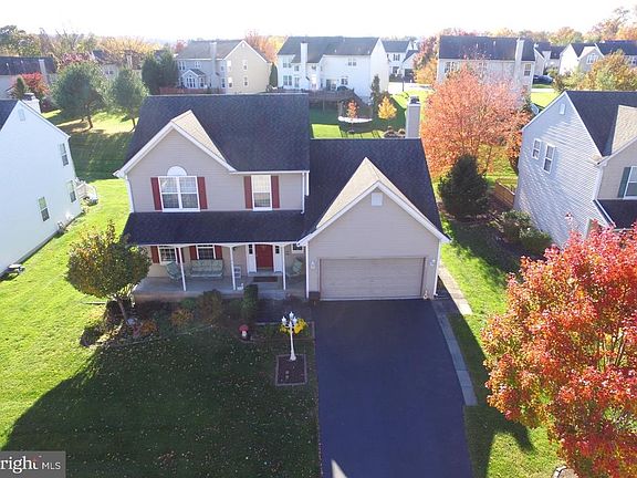 2nd image of 414 Greene Ln