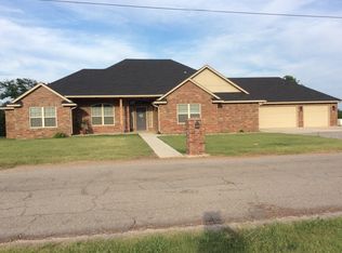 316 N Buxton St, Vici, OK 73859