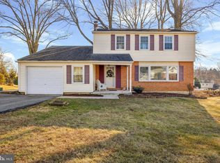 2228 Lancashire Dr, Wilmington, DE 19810