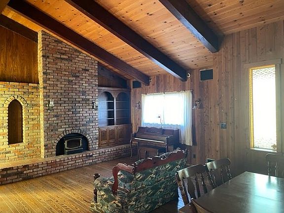 5th image of 55 Daly Ct