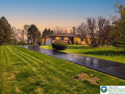 5271 Camp Meeting Rd, Center Valley, PA, 18034