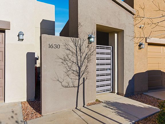 4th image of 1630 Tierra Alta Ct NW