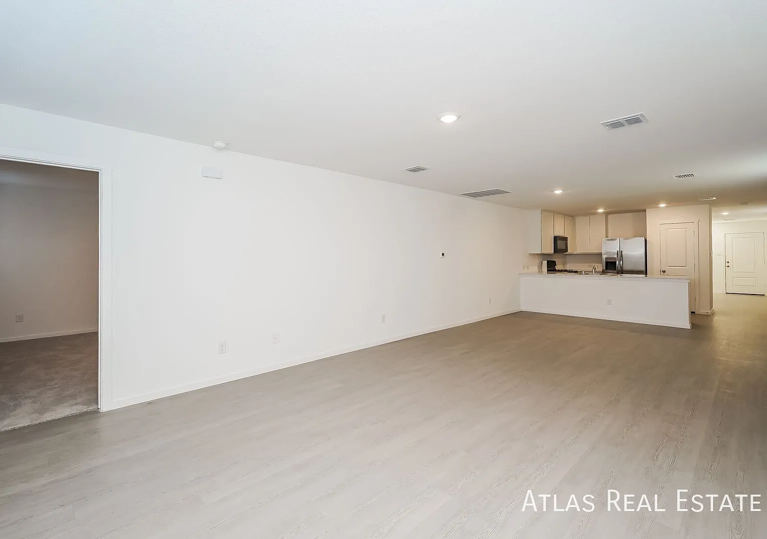 Highpointe Ranch | Spacious Single-Level Living — Photo 4