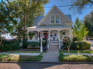 109 W. Nash Street, Southport, NC 28461