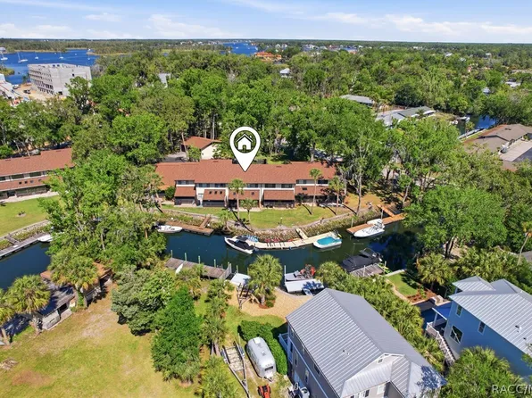 1637 SE Paradise Cir E #104, Crystal River, FL 34429