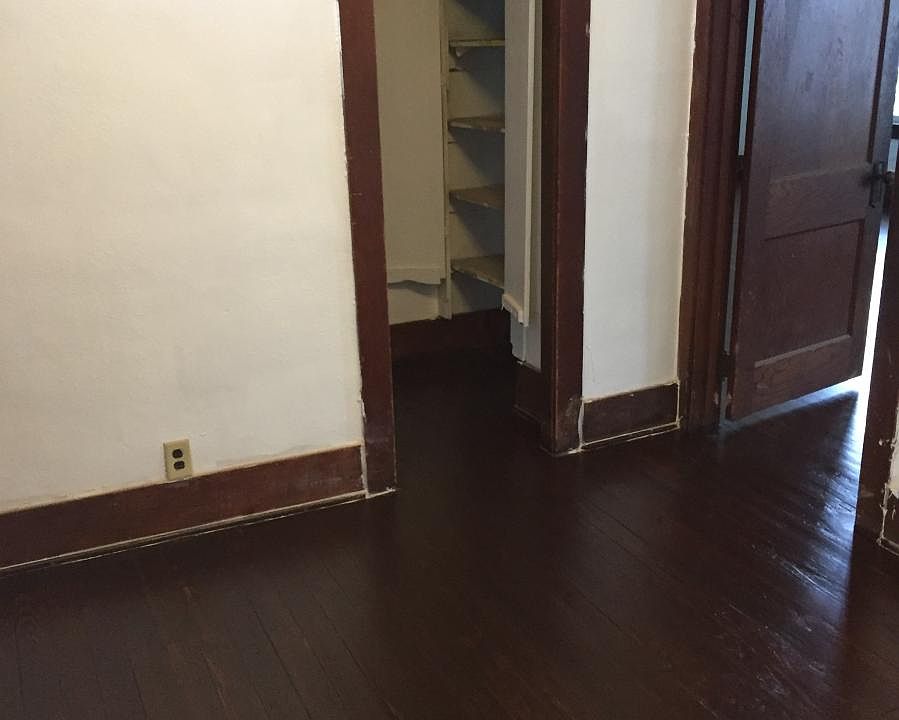 1st image of 106 Roseneath Ave