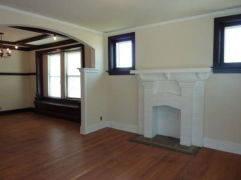 1 bed, 1090 sqft, $1,095 — Photo 4