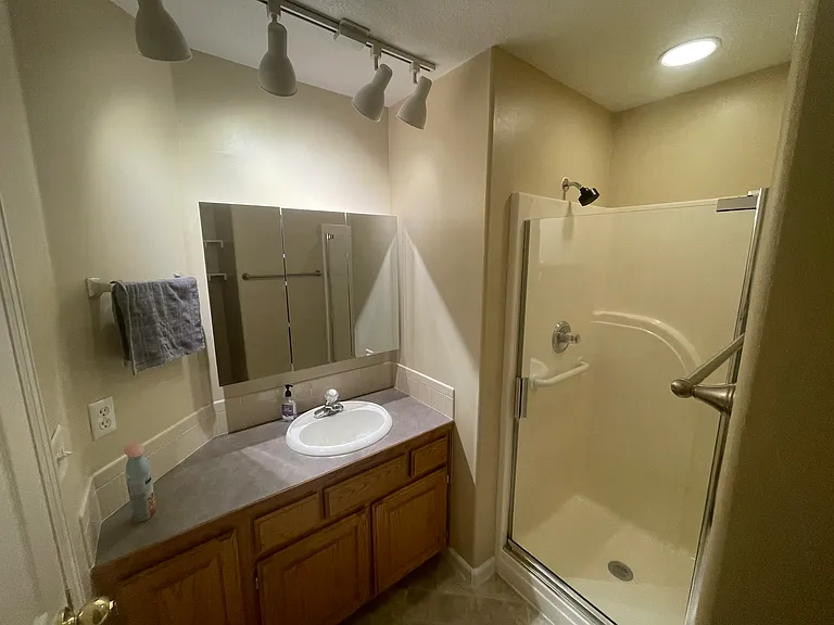 5306 W 11th St — Photo 14