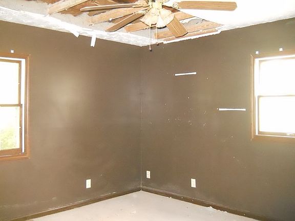 3rd image of 350 Oliver St
