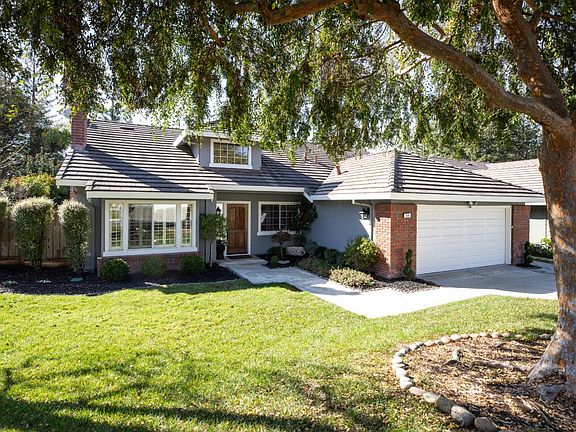 3rd image of 156 Zinfandel Cir